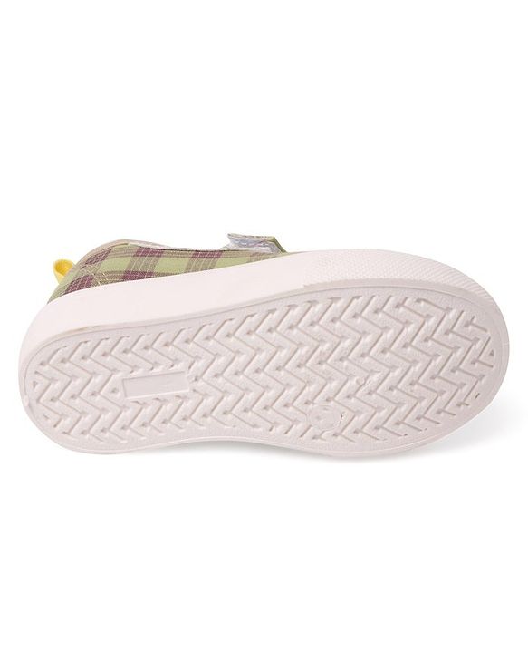 Cute Walk by Babyhug Checks Casual Shoes with Velcro Closure - Yellow
