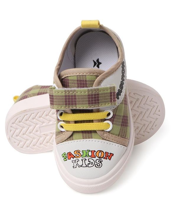 Cute Walk by Babyhug Checks Casual Shoes with Velcro Closure - Yellow
