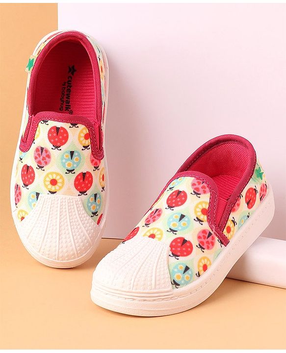 Cute Walk by Babyhug Slip On Bugs Printed Casual Shoes - Pink