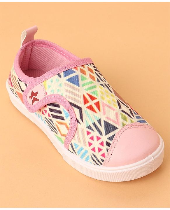 Cute Walk by Babyhug Casual Shoes with Velcro Closure Geometric Pattern - Pink