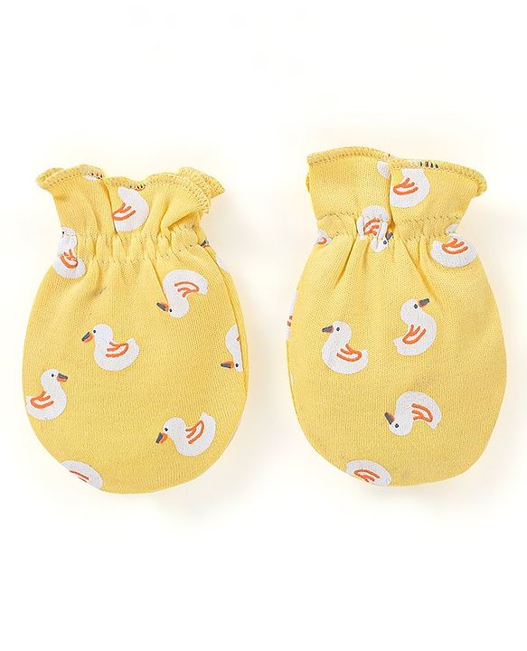 Babyhug 100% Cotton Duck Print Cap Mittens & Booties Set - Yellow