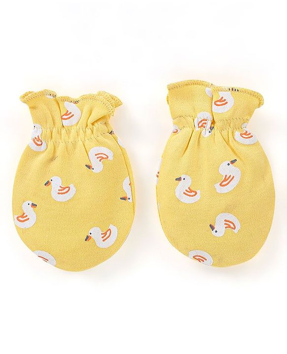 Babyhug 100% Cotton Duck Print Cap Mittens & Booties Set - Yellow