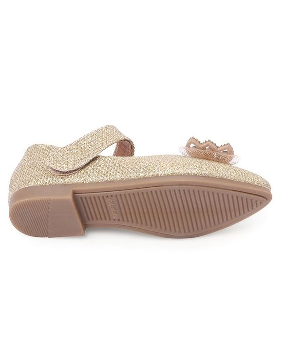 Cute Walk by Babyhug Bellies with Velcro Closure & Bow Applique - Pink