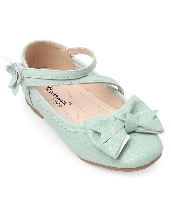 Cute Walk by Babyhug Bellies with Velcro Closure & Bow Applique - Green
