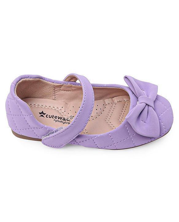 Cute Walk by Babyhug Bellies with Velcro Closure with Bow Applique - Pink