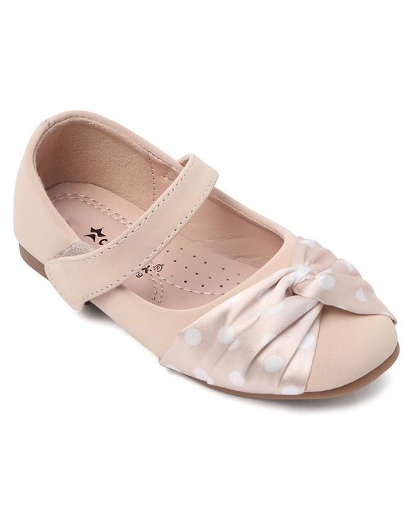 Cute Walk by Babyhug Bellies with Velcro Closure with Applique - Beige