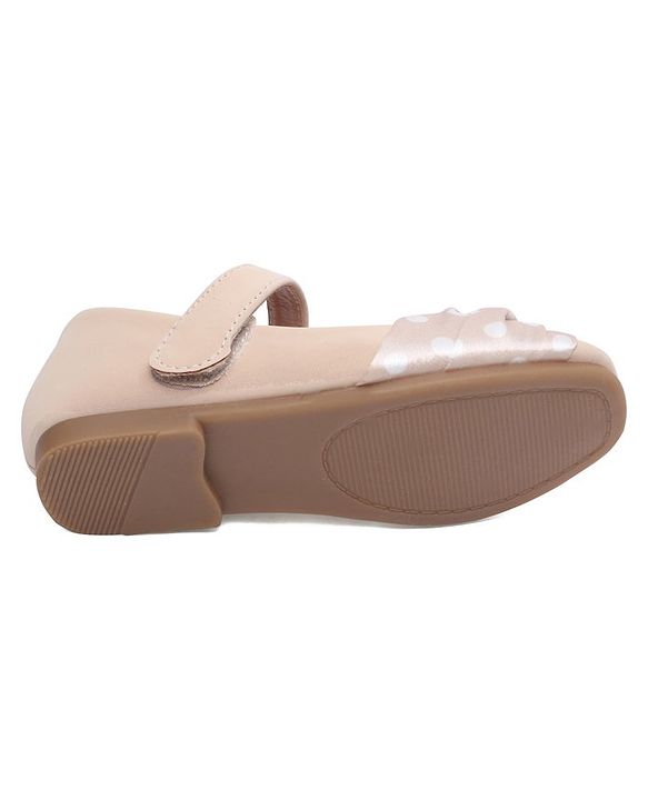 Cute Walk by Babyhug Bellies with Velcro Closure with Applique - Beige