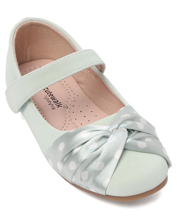 Cute Walk by Babyhug Bellies with Velcro Closure with Applique - Beige