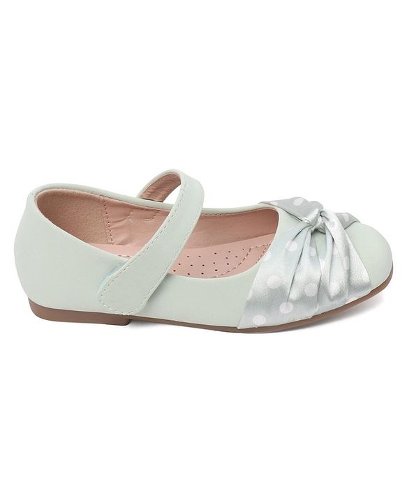 Cute Walk by Babyhug Bellies with Velcro Closure with Applique - Beige