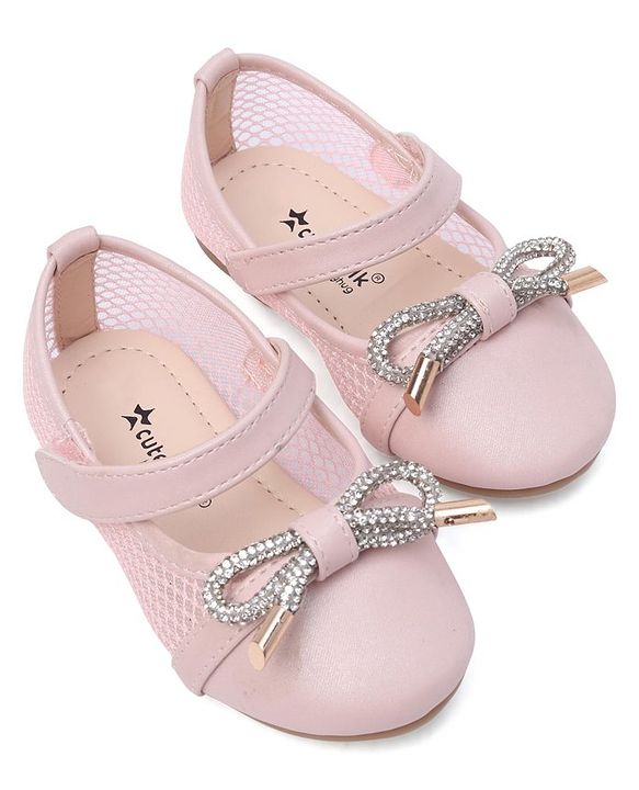 Cute Walk By Babyhug Bellies with Velcro Closure & Bow Applique - Pink