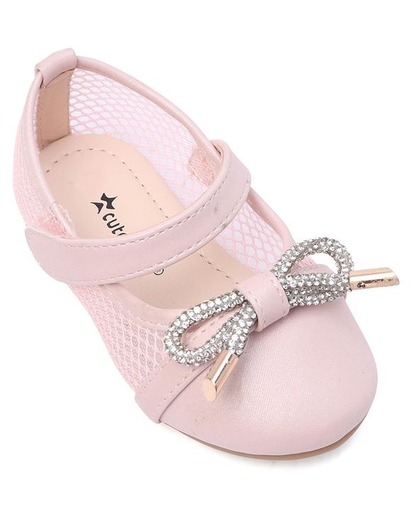 Cute Walk By Babyhug Bellies with Velcro Closure & Bow Applique - Pink