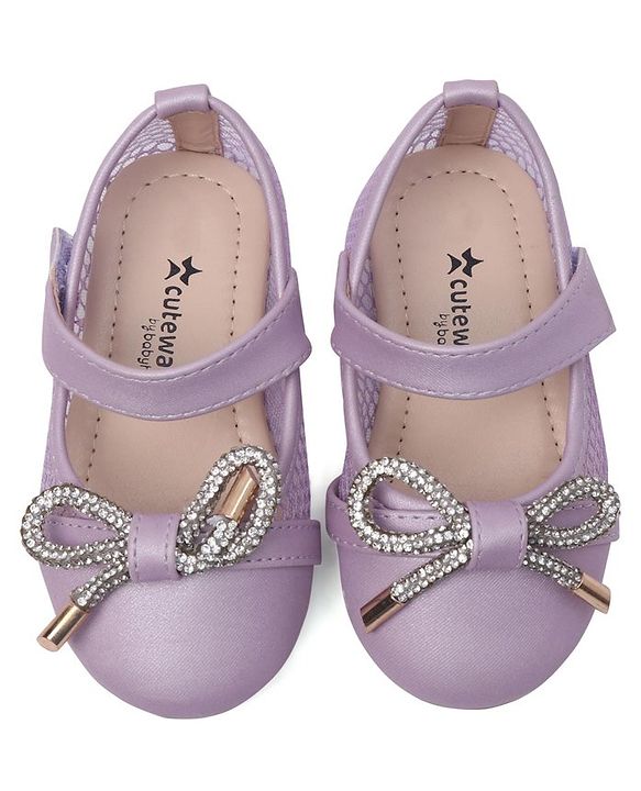 Cute Walk By Babyhug Bellies with Velcro Closure & Bow Applique - Pink