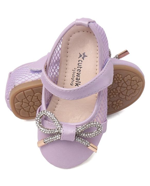 Cute Walk By Babyhug Bellies with Velcro Closure & Bow Applique - Pink