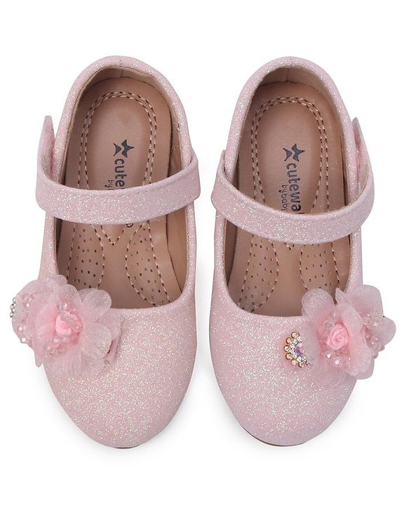 Cute Walk by Babyhug Bellies with Buckle Closure Floral Applique - Pink