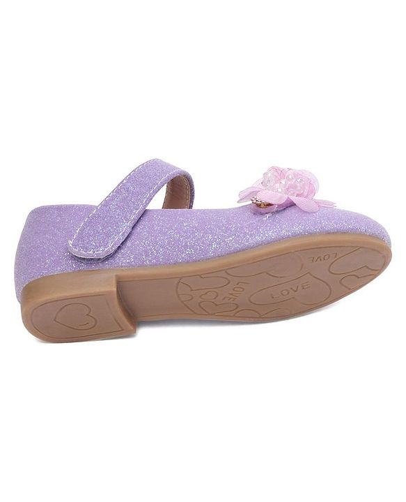 Cute Walk by Babyhug Bellies with Buckle Closure Floral Applique - Purple