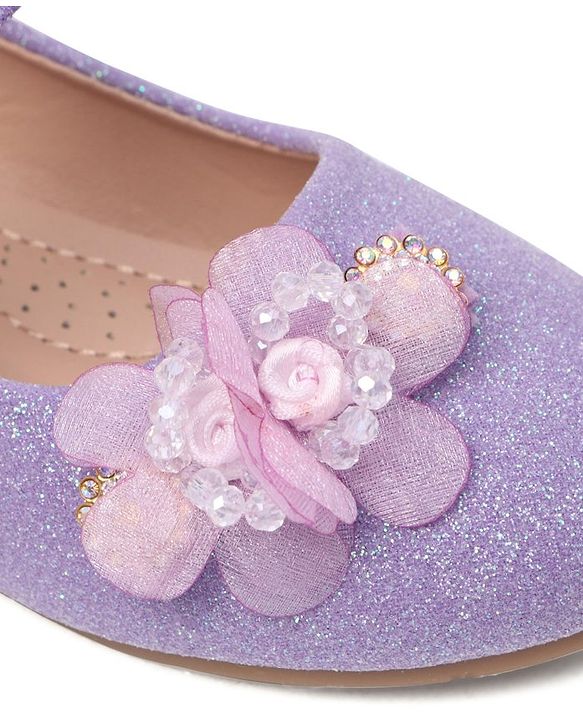 Cute Walk by Babyhug Bellies with Buckle Closure Floral Applique - Purple