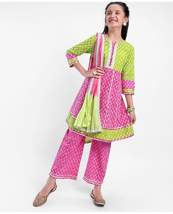 Pine Kids 100% Cotton Three Fourth Sleeves Kurti & Salwar Set Floral Print - Pink