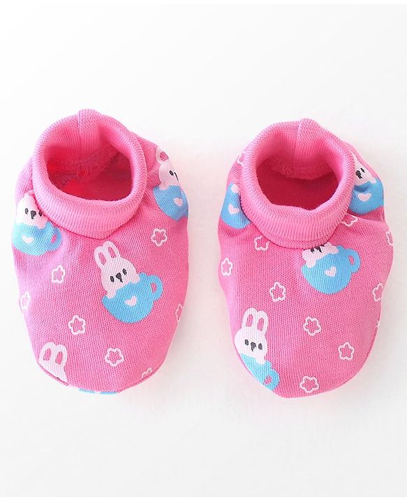 Babyhug 100% Cotton Cap Mittens & Booties Bunny Print Pink - Diameter 9 Cm
