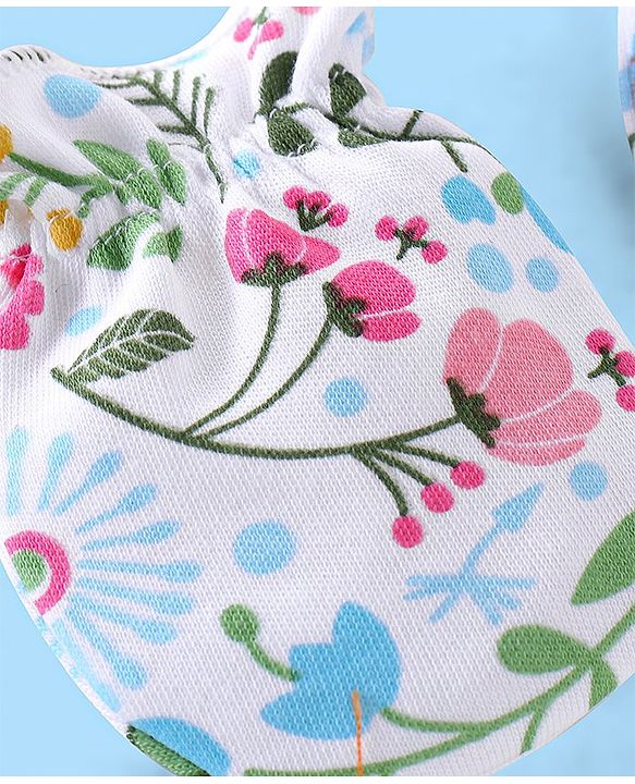 Babyhug 100% Cotton Floral print Mittens & Booties  - White