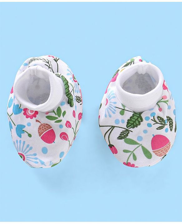 Babyhug 100% Cotton Floral print Mittens & Booties  - White