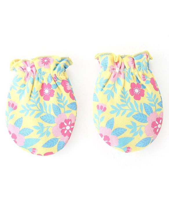 Babyhug 100% Cotton Cap Mittens & Booties Floral Print- Yellow