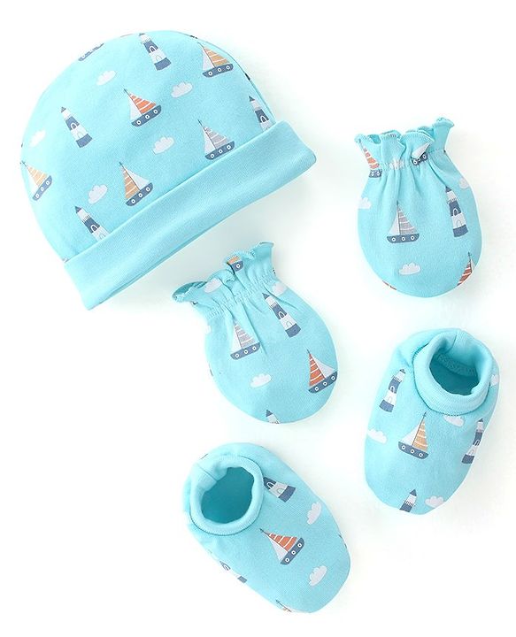 Babyhug 100% Cotton Cap Mittens & Booties Boat Print- Blue Cap Diameter- 10 Cm, Mittens Dim- 10 Cm, Booties Dim- 11 Cm, No of Pcs- 5, Size- 3-6M