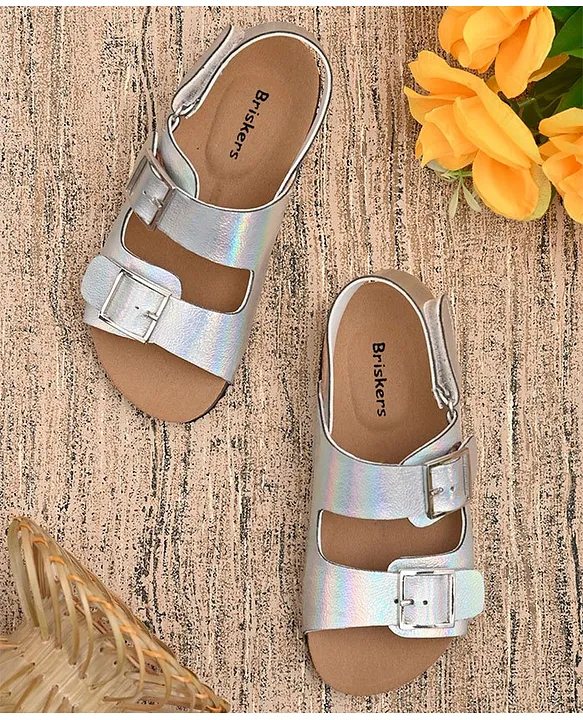 15 top-rated women's slide sandals for summer: Ugg, Gucci, and more -  Reviewed