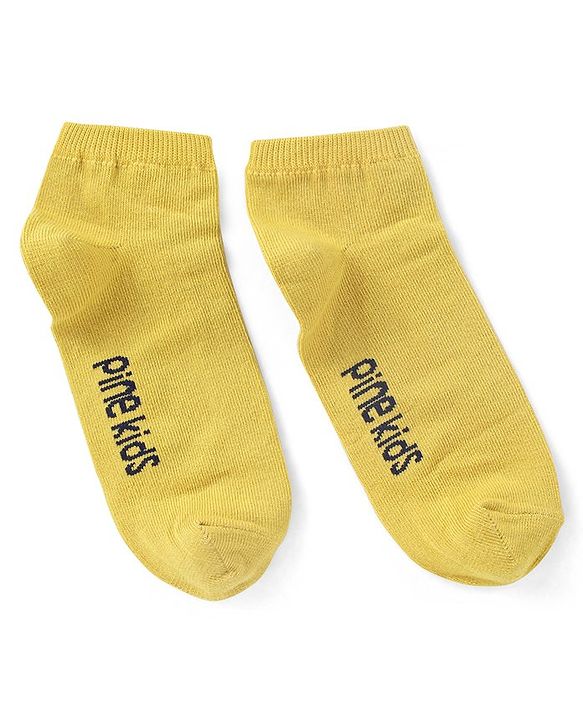 Pine Kids Ankle Length Socks Printed Pack Of 2 - Yellow & Blue