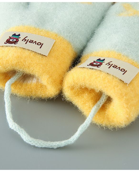 Babyhug Gloves With Bear Patch- Light Green