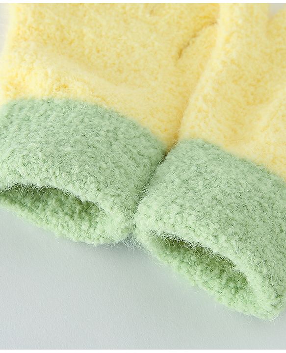 Babyhug Color Block Gloves - Yellow