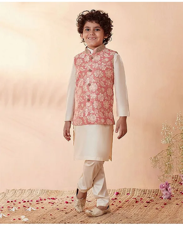 Manyavar best sale kids collection