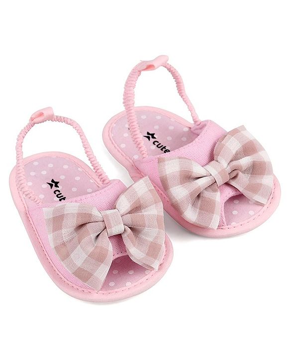 Cute Walk by Babyhug Slip On Booties Bow Applique  - Pink