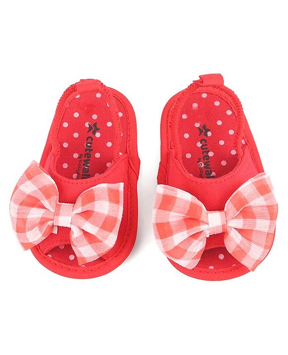 Cute Walk by Babyhug Slip On Booties Bow Applique  - Pink