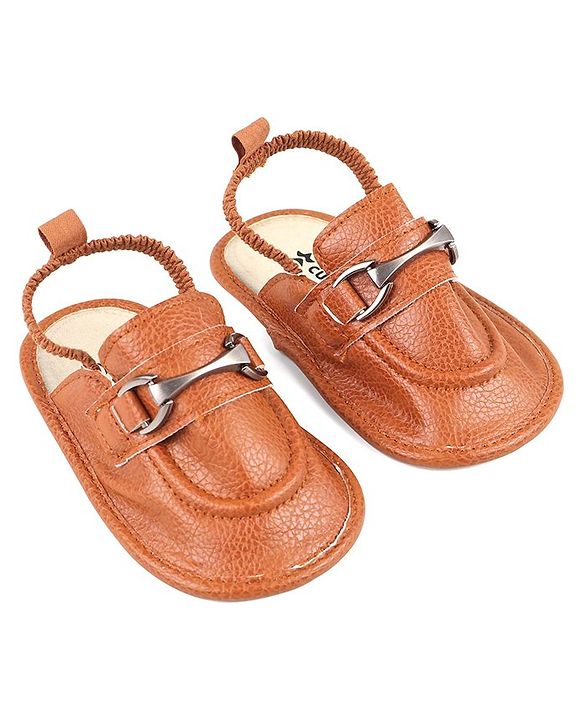 Cute Walk by Babyhug Slip On Booties Solid Color - Brown
