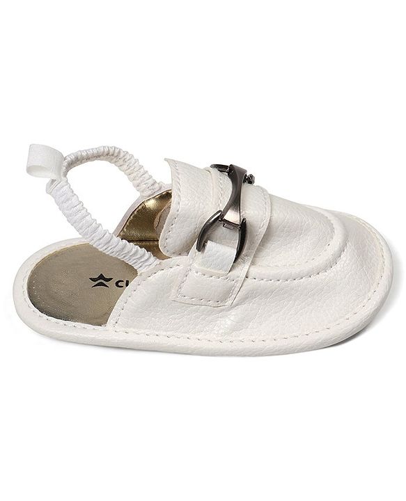 Cute Walk by Babyhug Slip On Booties Solid Color - Brown