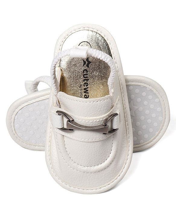 Cute Walk by Babyhug Slip On Booties Solid Color - Brown