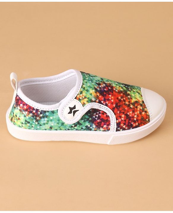 Cute Walk by Babyhug Velcro Closure Gradient Printed Casual Shoes - Green