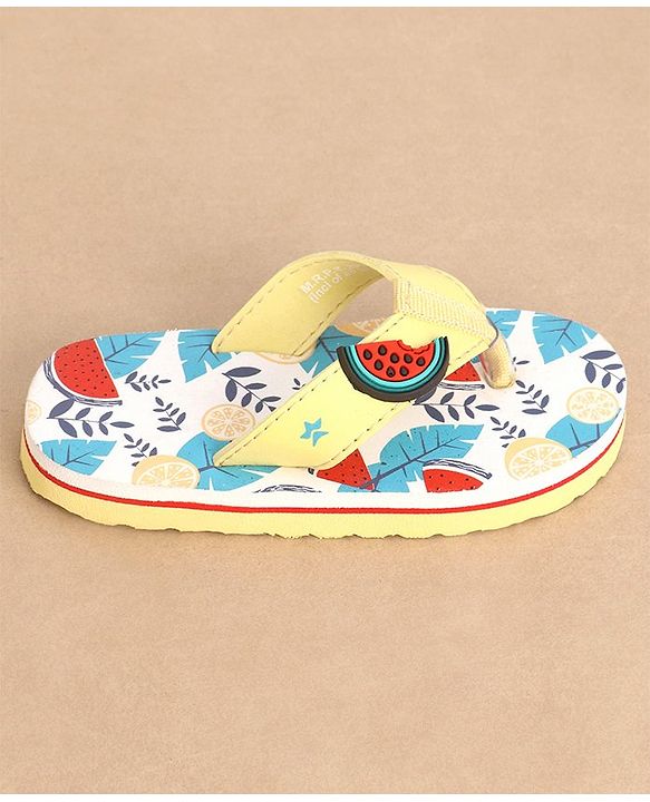 Cute Walk Slip On Style Watermelon Graphic & Applique Flip Flops - Yellow