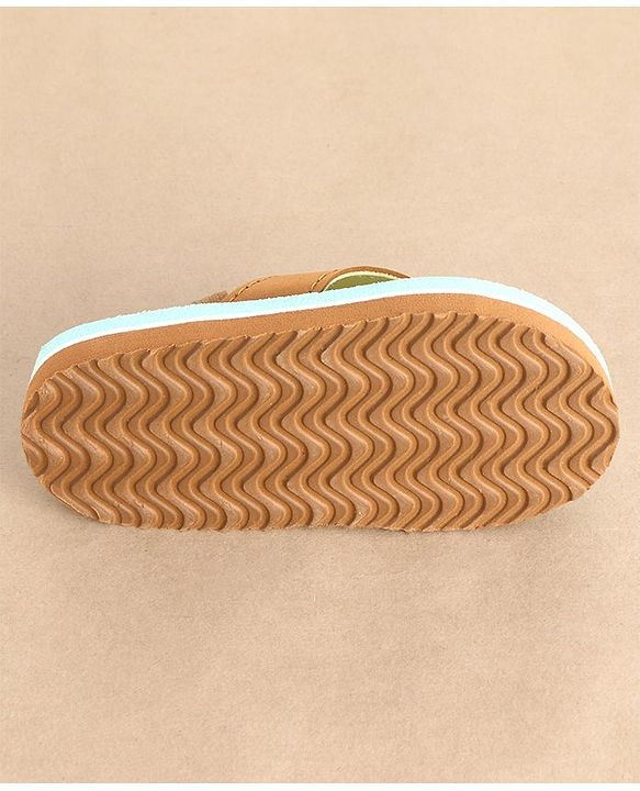 Cute Walk by Babyhug Back Strap Closure Flip Flops Giraffe Print - Blue