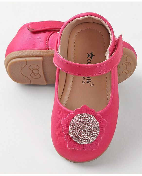 Cute Walk by Babyhug Bellies With Velcro Closure & Floral Applique - Pink