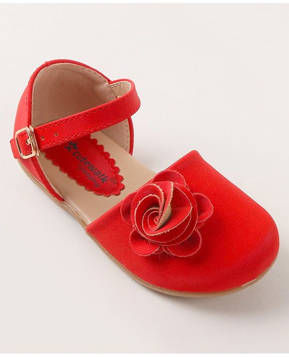 Cute Walk by Babyhug Bellies With Buckle Closure & Floral Applique - Red