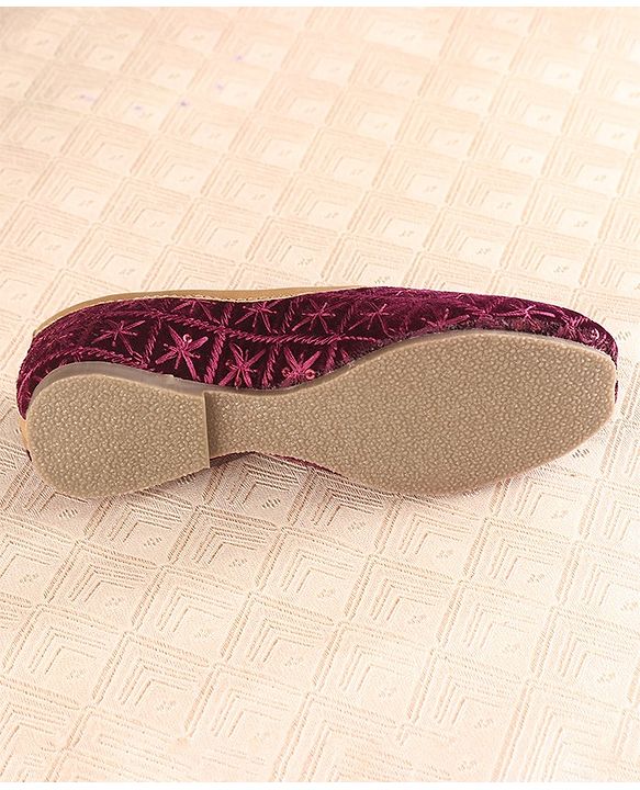 Cute Walk by Babyhug Slip On Mojaris with Sequins & Embroidery Detailing - Purple