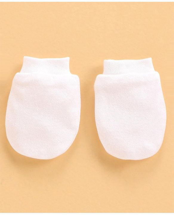 Babyhug 100 % Cotton Baby Clothing Gift Sets Pack of 7 - White