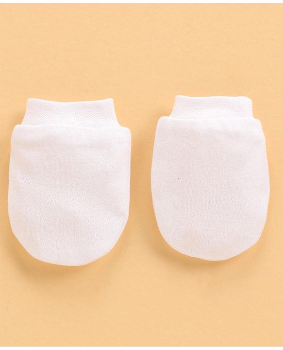 Babyhug 100 % Cotton Baby Clothing Gift Sets Pack of 7 - White