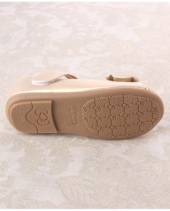 Cute Walk by Babyhug Bellies with Velcro Closure & Bow Applique - Golden