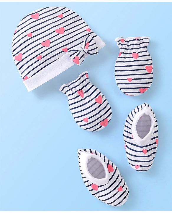 Babyhug 100% Cotton Cap Mittens And Booties Heart Printed - White