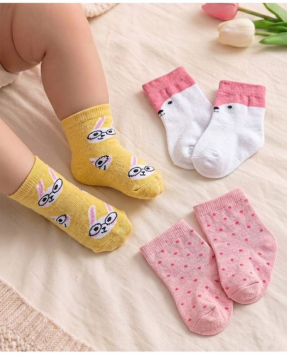 Cute Walk by Babyhug Non Terry Anti Bacterial Ankle Length Socks Kitty Design Pack of 3 - Pink White & Yellow