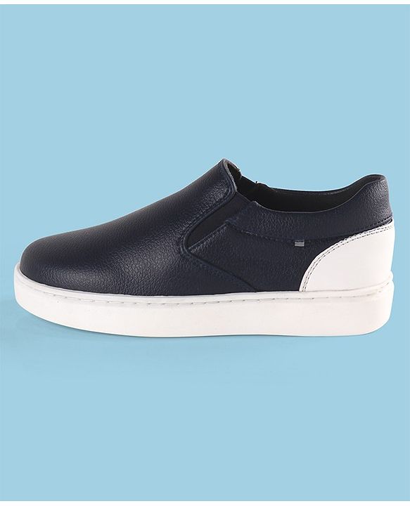 Pine Kids Solid Colour Slip On Casual Shoes - Blue