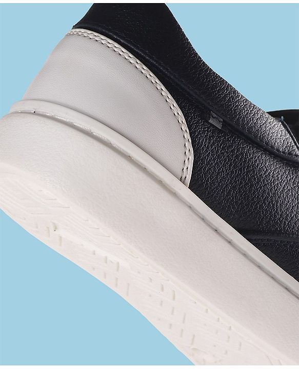 Pine Kids Solid Colour Slip On Casual Shoes - Blue