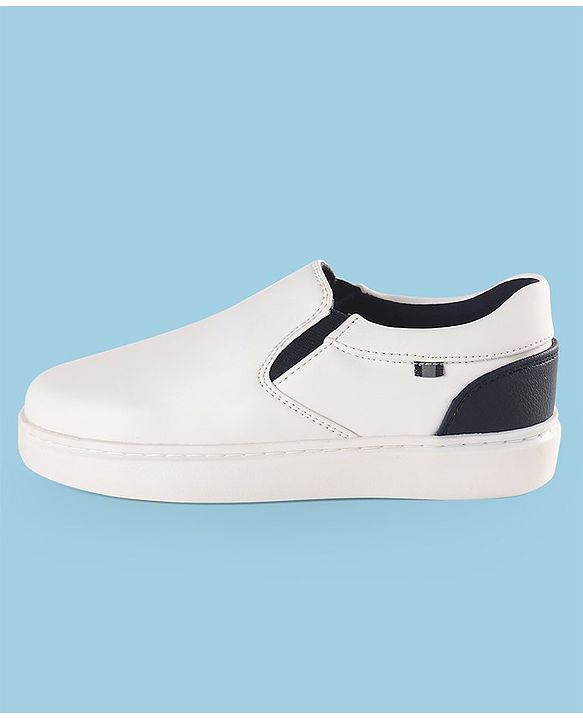 Pine Kids Solid Colour Slip On Casual Shoes - Blue